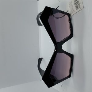 Diamond 💎 Glam Sunnies